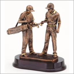 Golfer & Caddie Resin Award